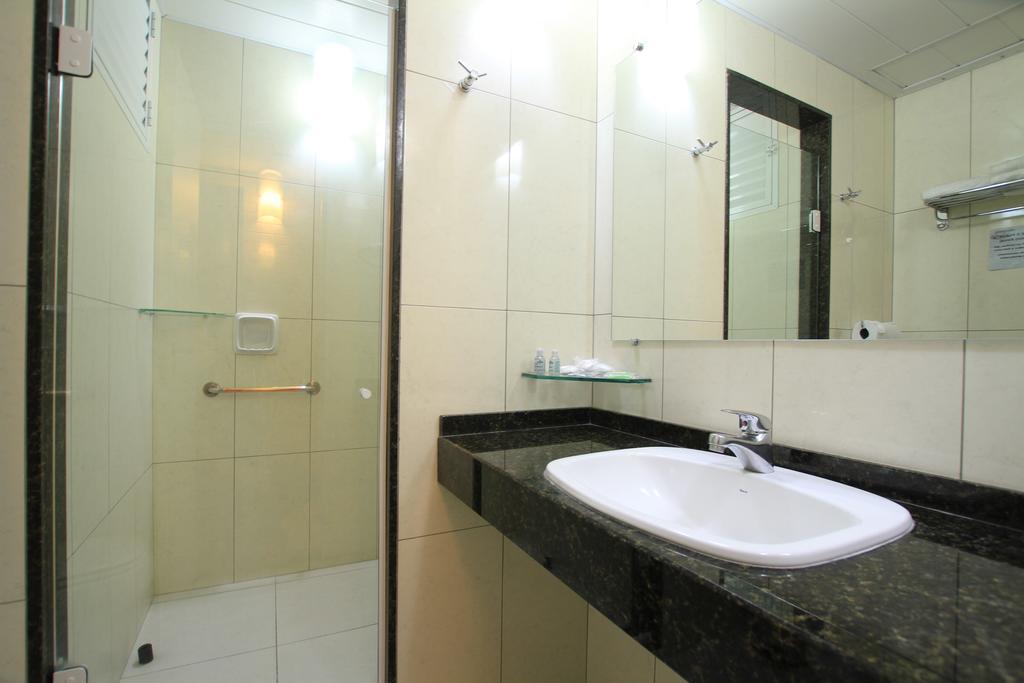Hotel Confiance Prime Batel Curitiba Chambre photo
